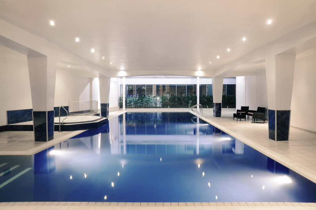 18m indoor swimming pool